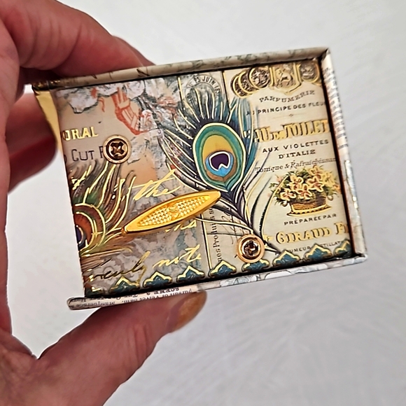 Punch Studio peacock themed music box and soap 'Ode to Joy' keepsake gift - Picture 6 of 8